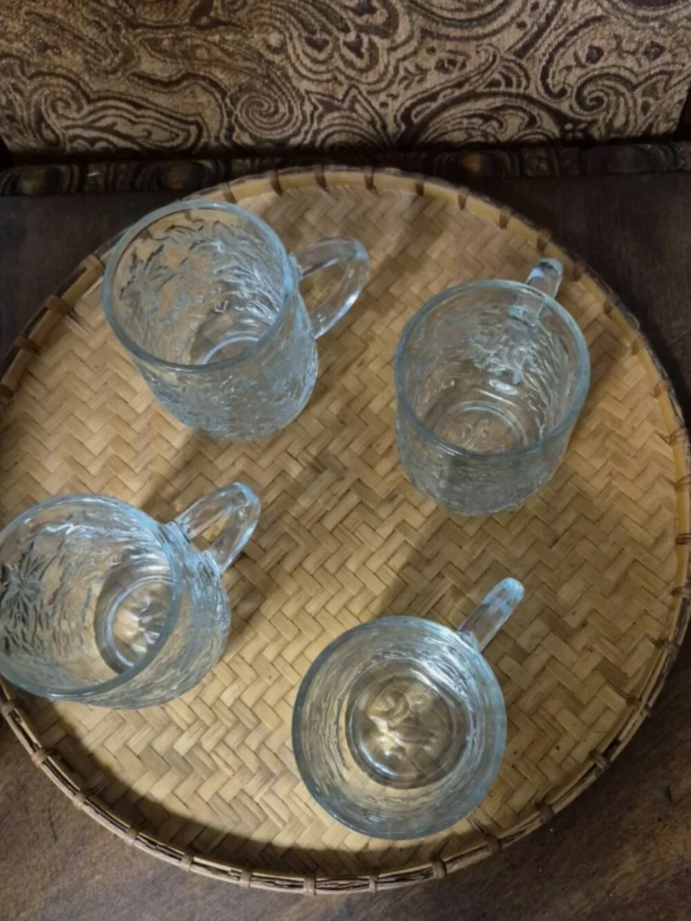 Princess House Fantasia Clear Mugs Set Embossed Poinsettia set of 4